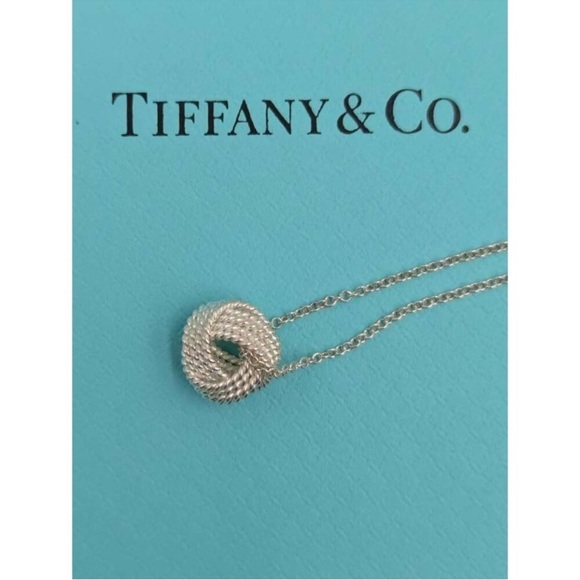 Tiffany & Co Sterling Silver Twist Knot Pendant Necklace 16” w/ Box